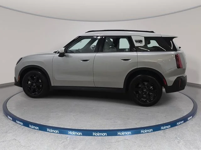 Used 2026 Silver MINI Signature Plus image 9