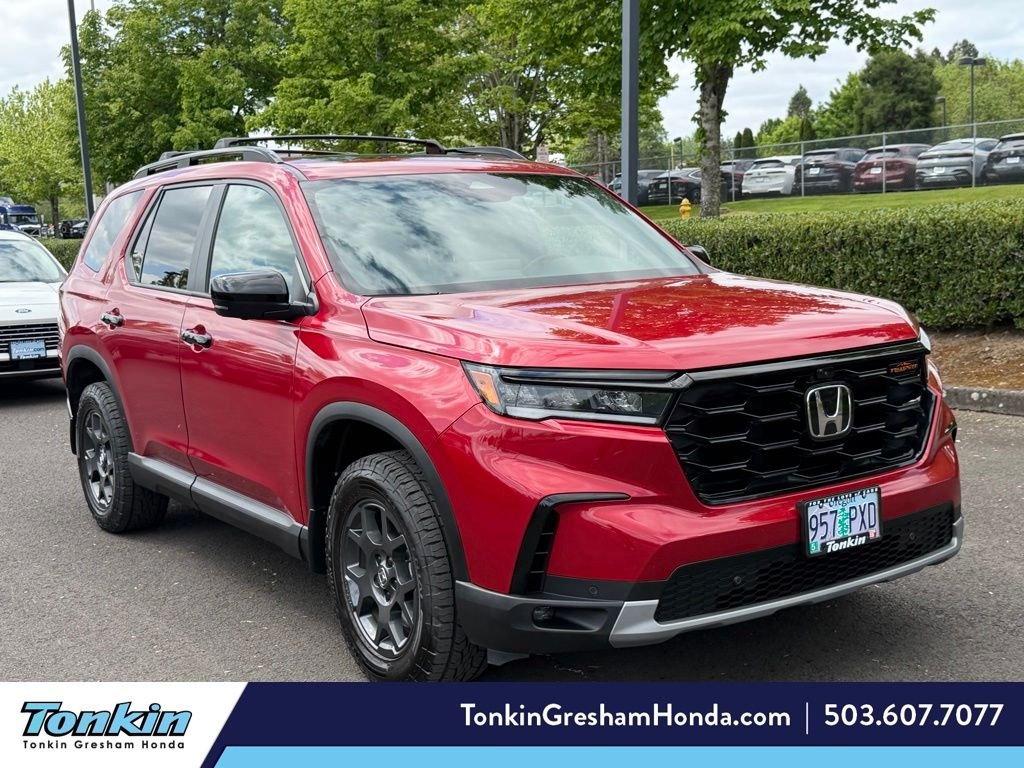 Used 2025 Radiant Red Metallic II Honda TrailSport image 1