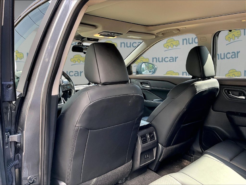 Used 2023 Gray Nissan SV image 23
