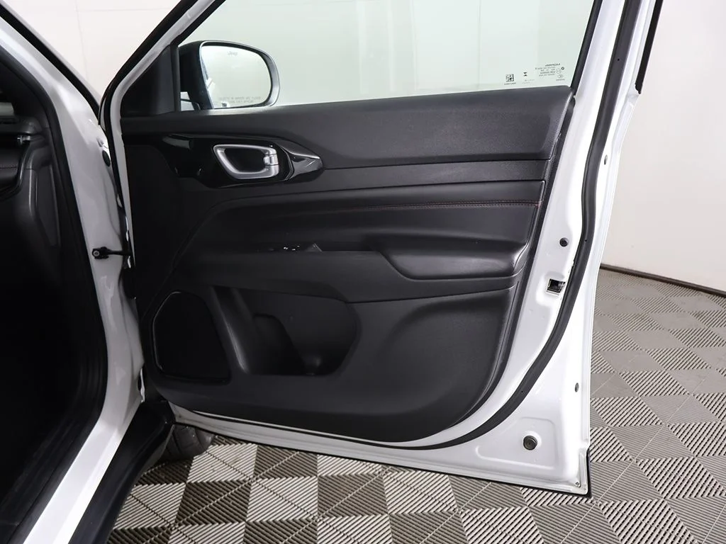 Used 2023 White Jeep Trailhawk image 21