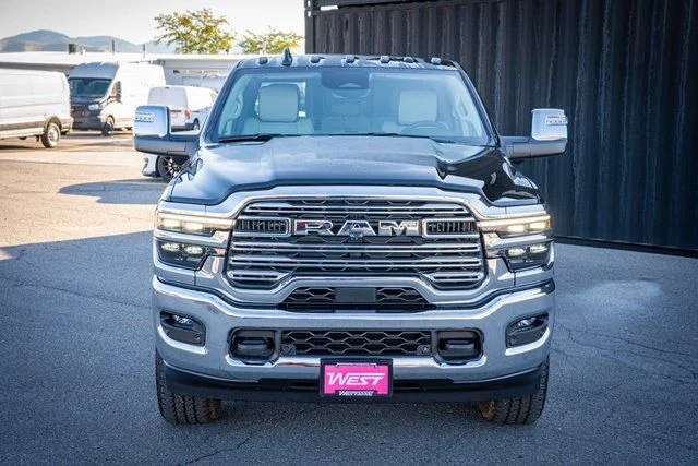 2026 RAM 3500 Laramie - Photo 2