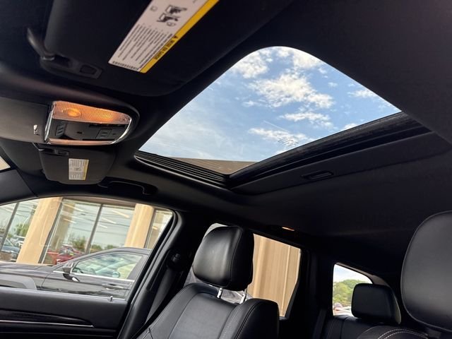 Used 2014 White Jeep Limited image 24