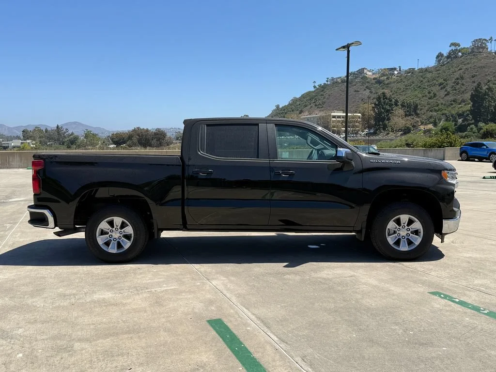 2026 Chevrolet Silverado 1500 LT - Photo 3