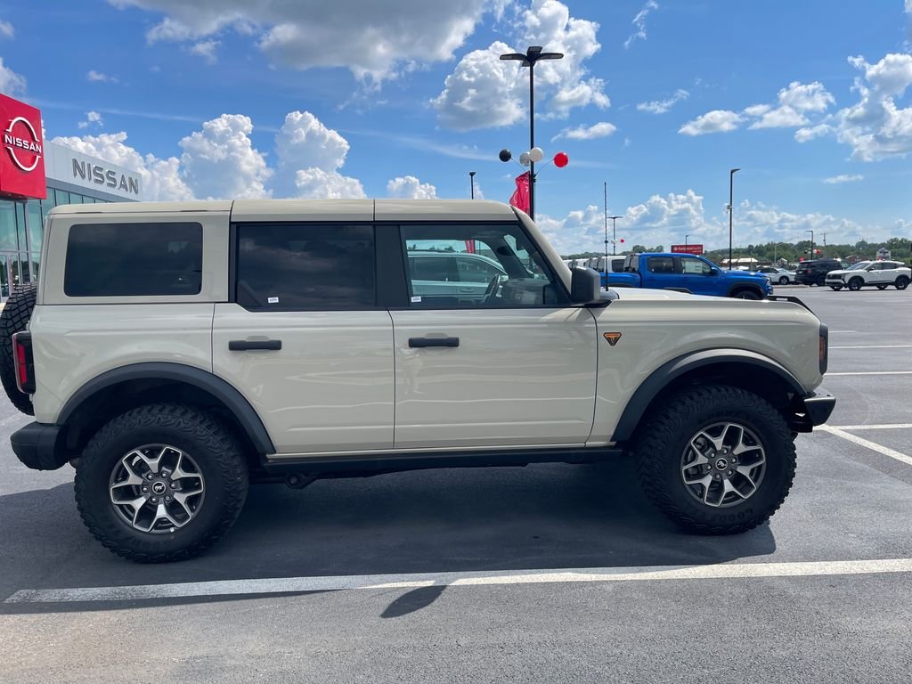 Used 2025 Beige Ford Badlands image 6