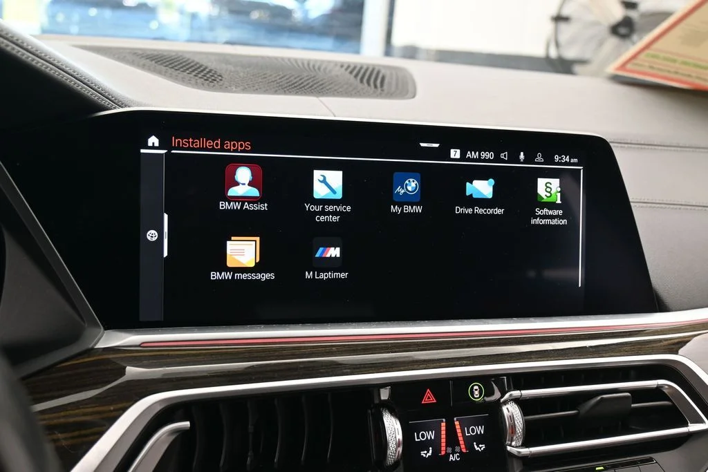 Used 2020 Mineral White Metallic BMW xDrive40i image 23