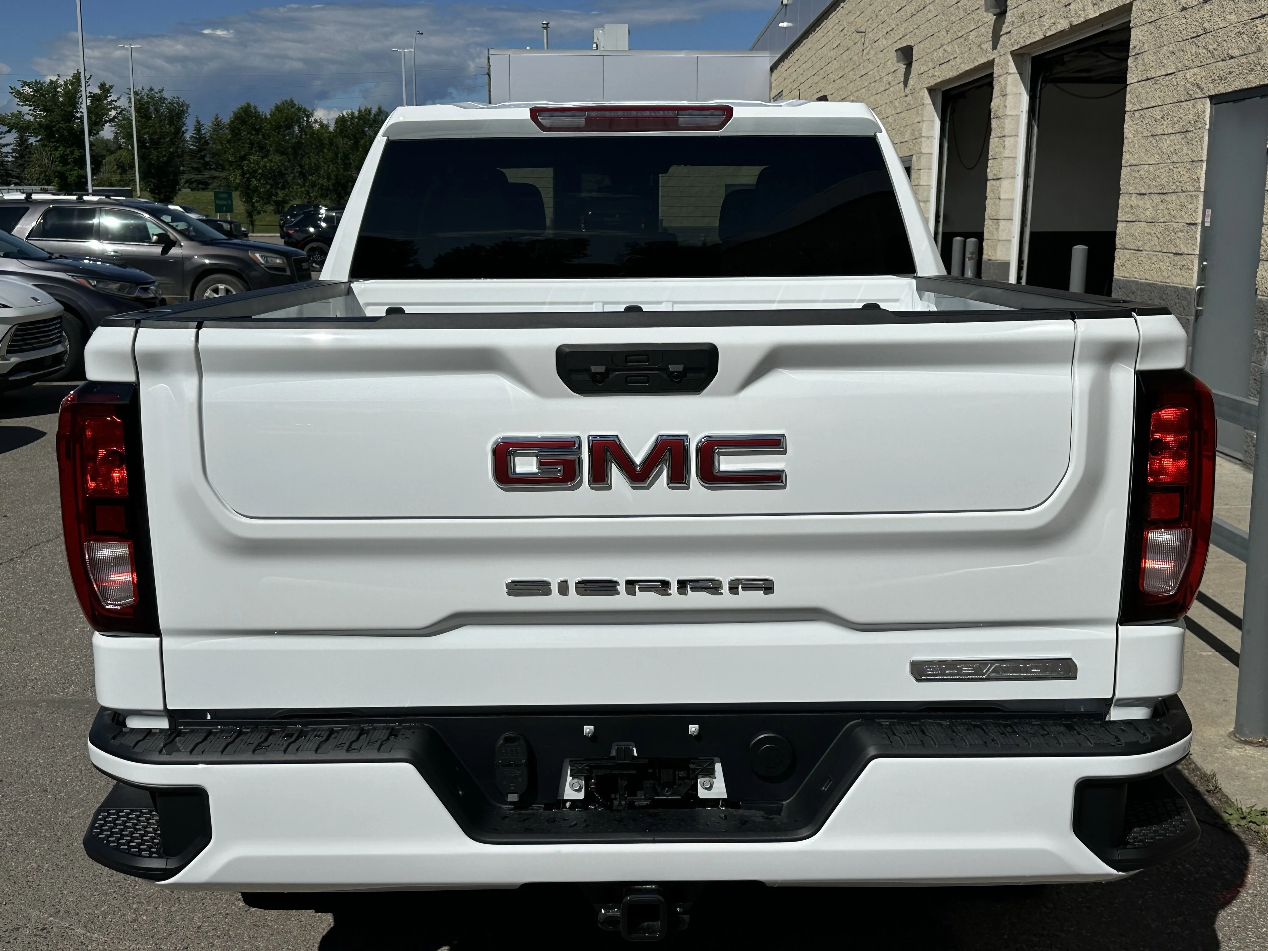 New 2026 Summit White GMC Elevation image 5