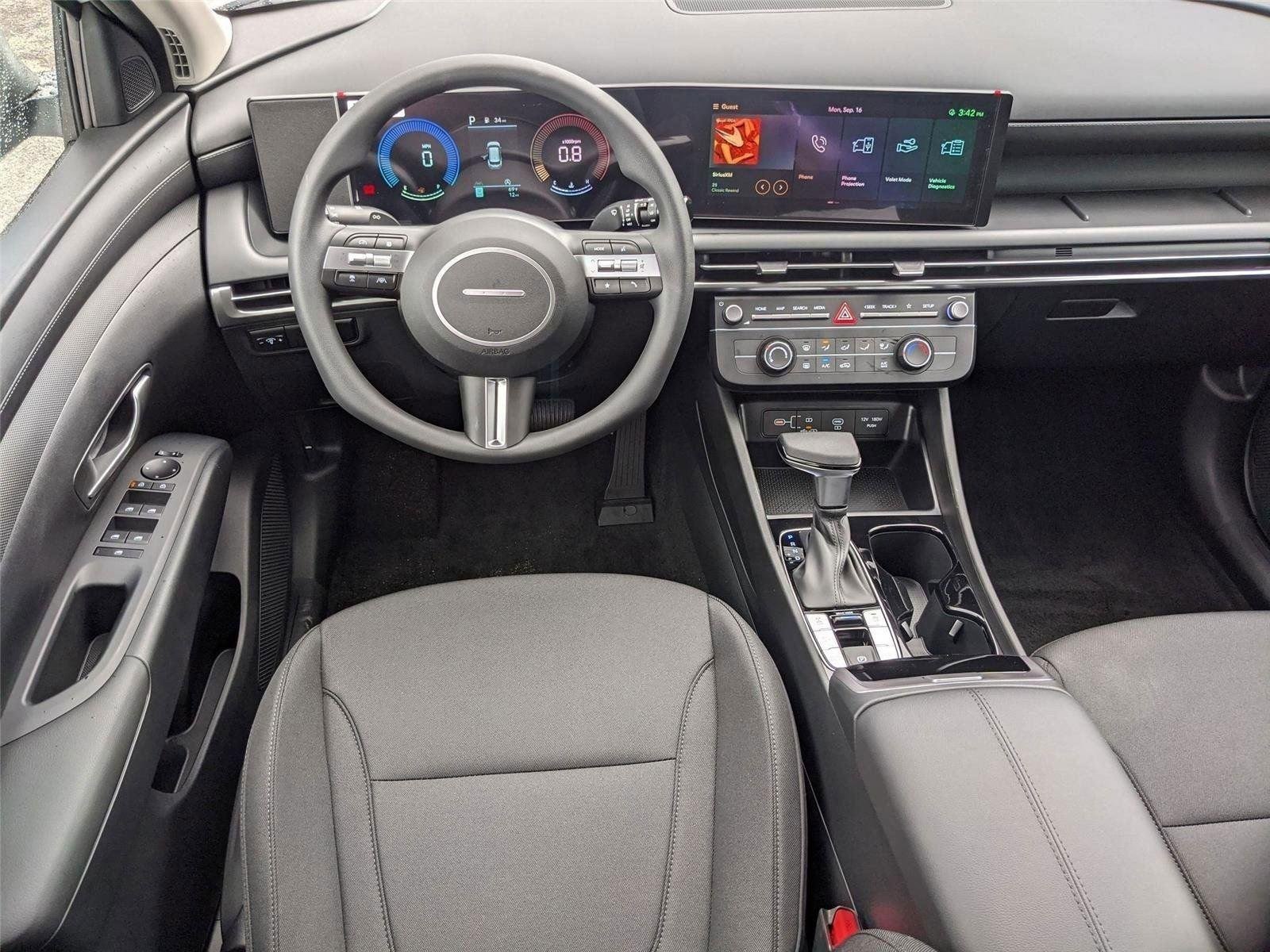 Used 2025 Serenity White Pearl Hyundai SE image 22