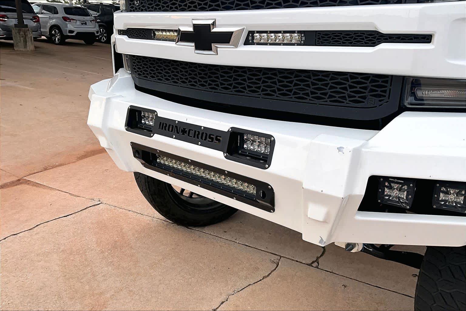 Used 2019 Summit White Chevrolet RST image 34
