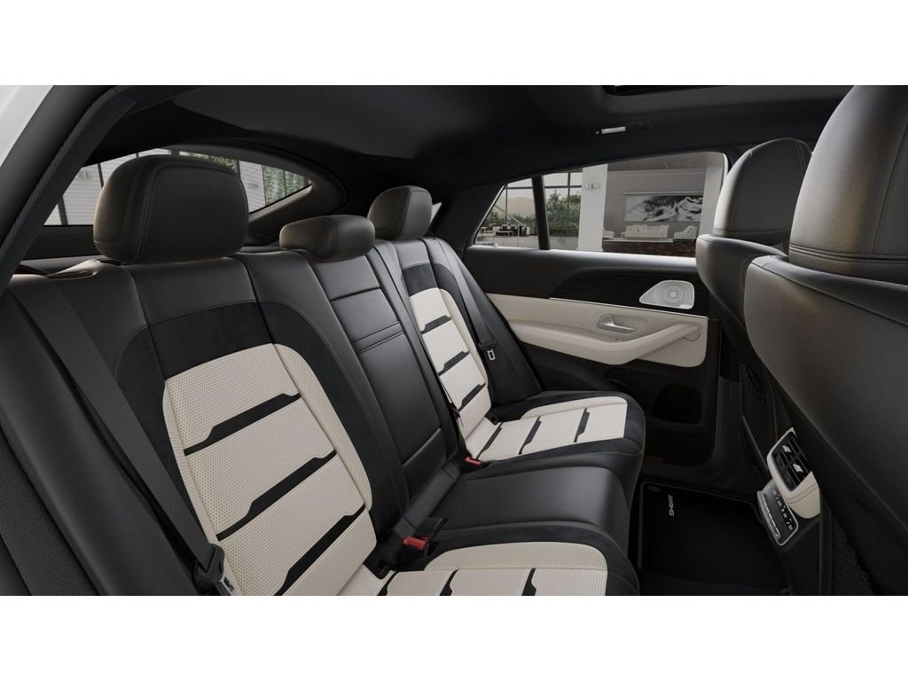 New 2026 MANUFAKTUR Moonlight White Metallic Mercedes-Benz GLE 53 AMG® 4MATIC® image 5