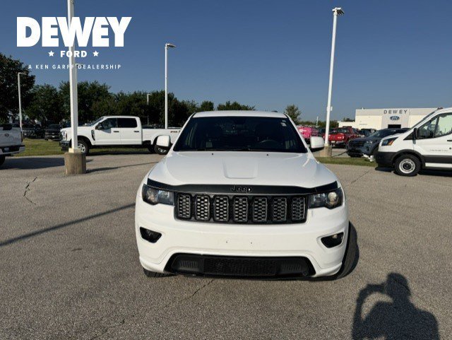 Used 2017 Bright White Clearcoat Jeep Altitude image 2