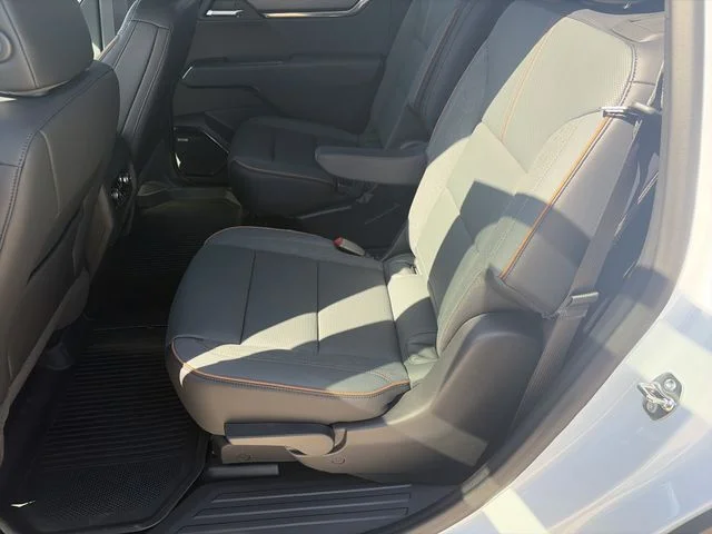 New 2027 White GMC AT4 image 11
