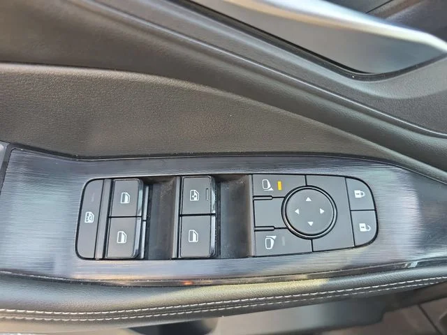 Used 2025 Silver Nissan SV image 28