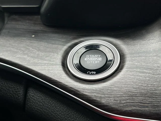 Used 2022 Gray Metallic Jeep Overland image 56