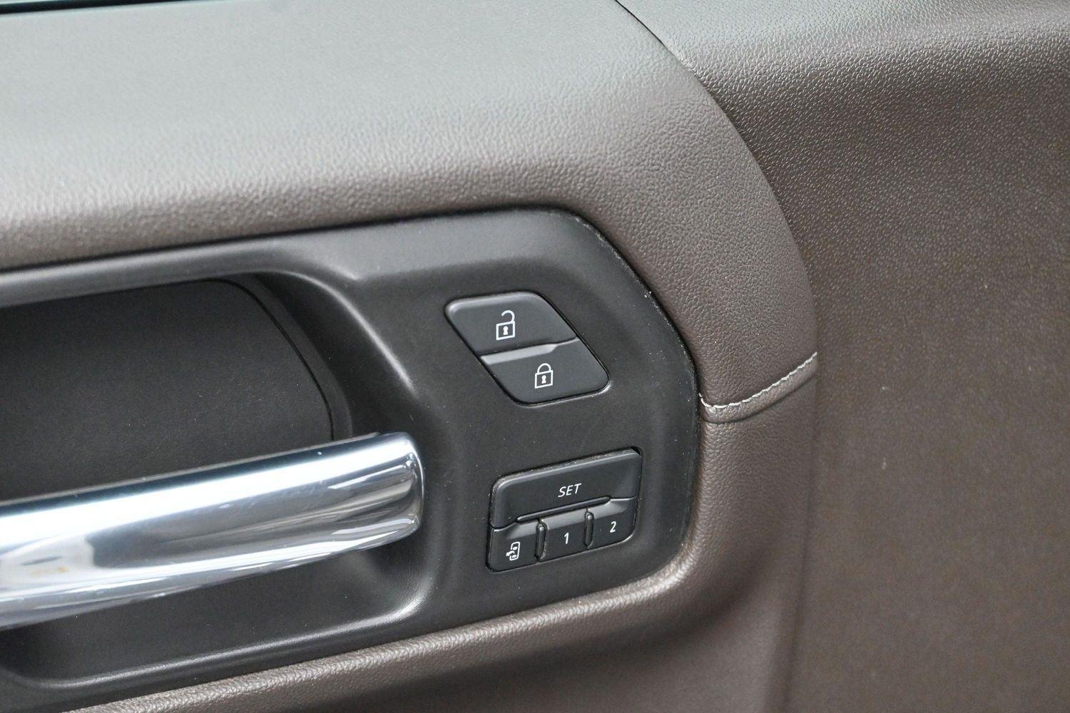 Used 2022 Summit White GMC SLT image 10