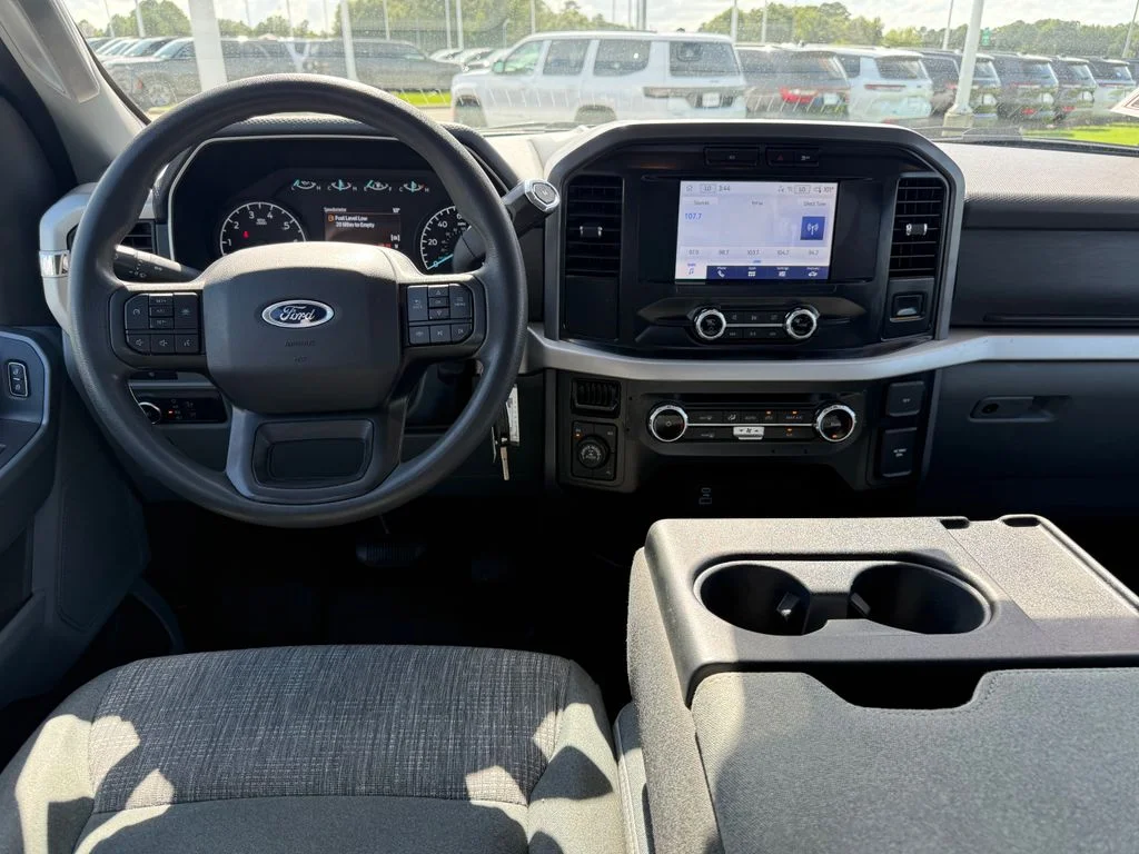 Used 2023 Blue Ford XLT image 7