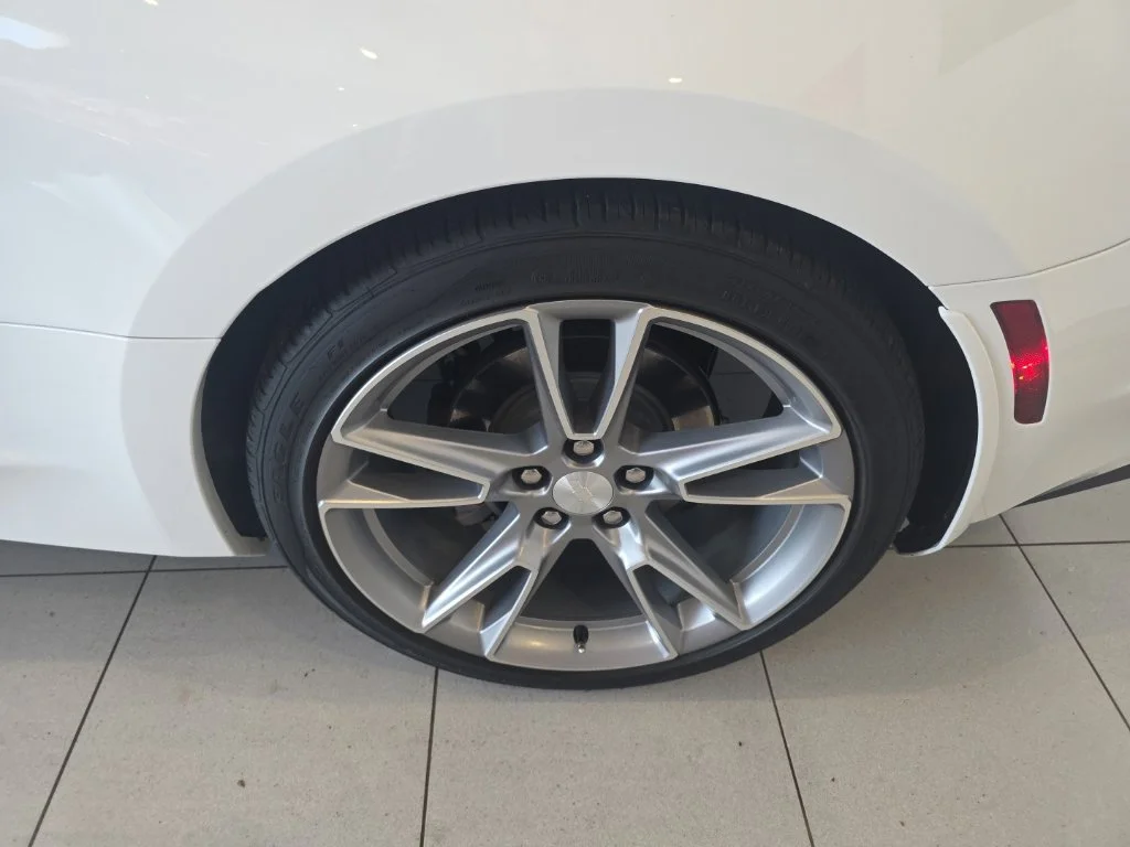 Certified Used 2022 White Chevrolet 2LT image 18