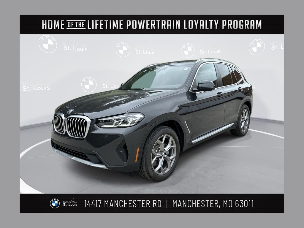 Used 2024 Gray BMW xDrive30i image 1