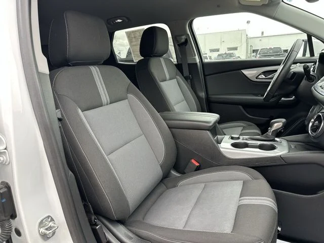 Used 2024 White Chevrolet LT image 26