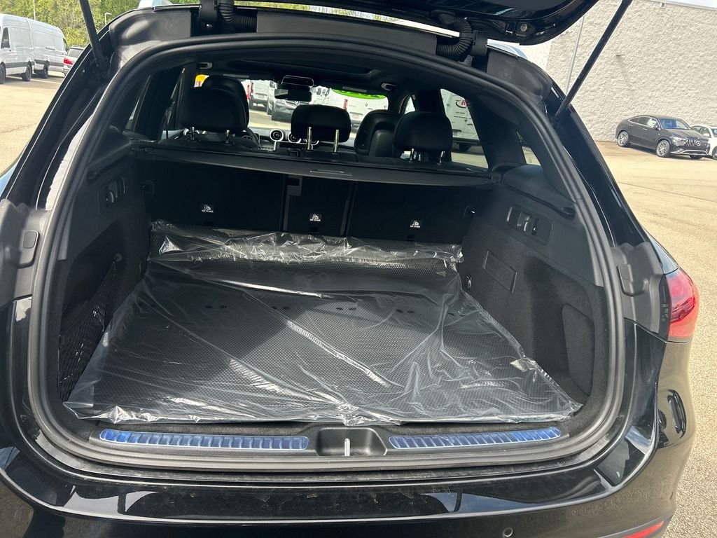 Used 2026 Black Mercedes-Benz GLC 300 image 22