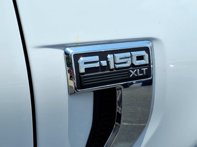 Used 2022  Ford XL image 12