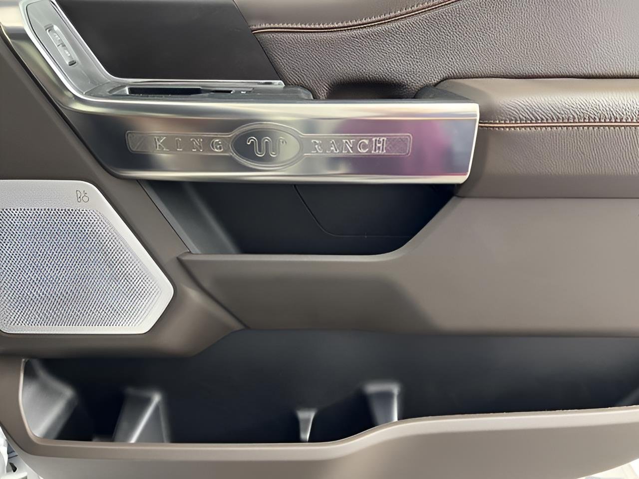 New 2025 Star White Metallic Tri-Coat Ford King Ranch® image 73
