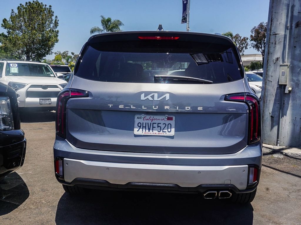 Used 2024 Silver Kia SX image 6