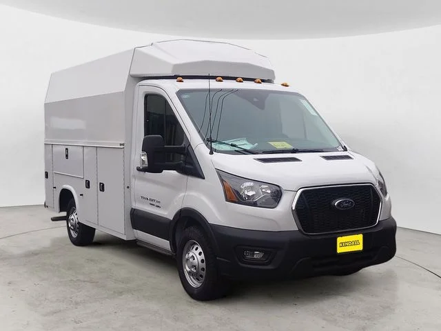 New 2024 Oxford White Ford Base image 7