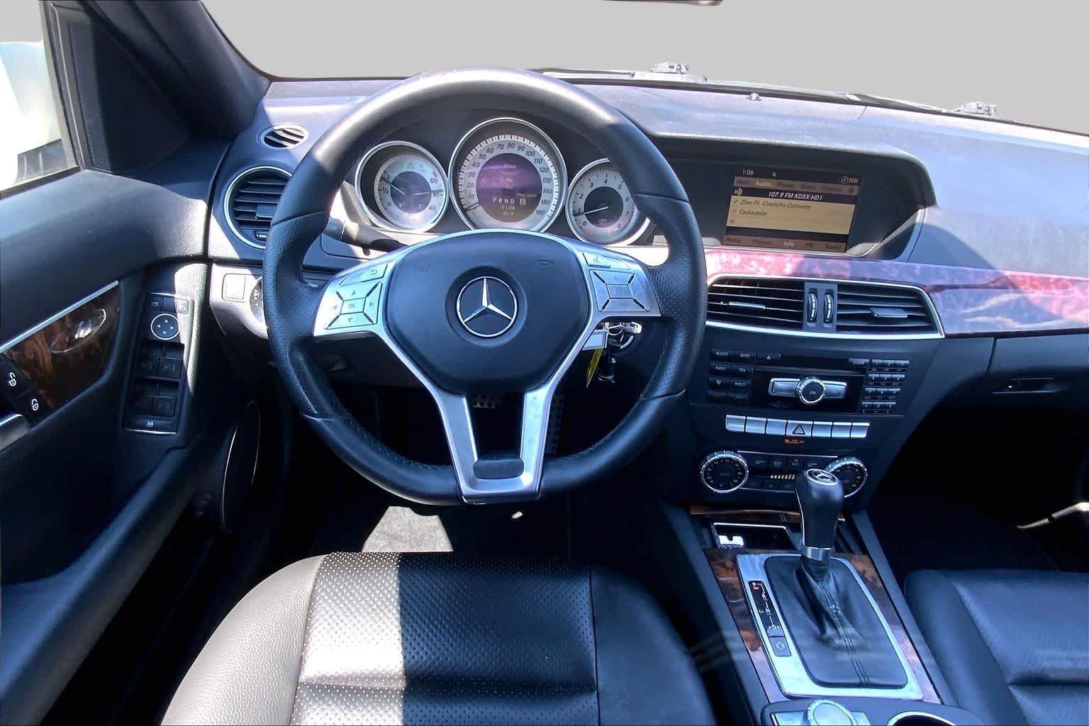 Used 2012 Arctic White Mercedes-Benz C 250 Luxury image 5