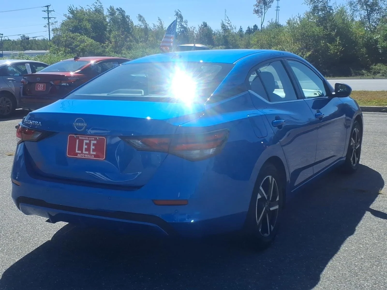 Used 2025 Electric Blue Metallic Nissan SV image 5