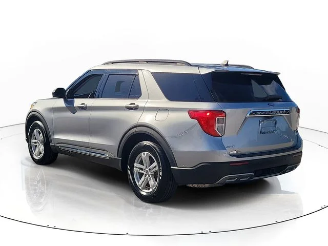 Used 2021 Silver Ford XLT image 7