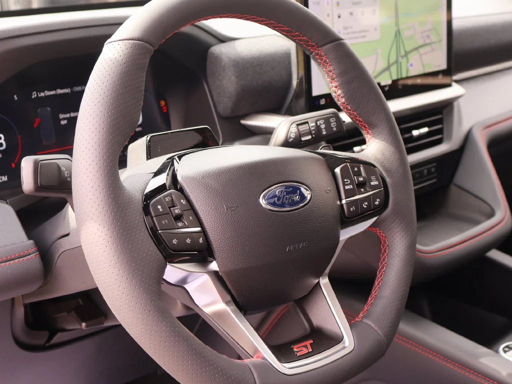 New 2027 Star White Metallic Tri-Coat Ford ST image 26