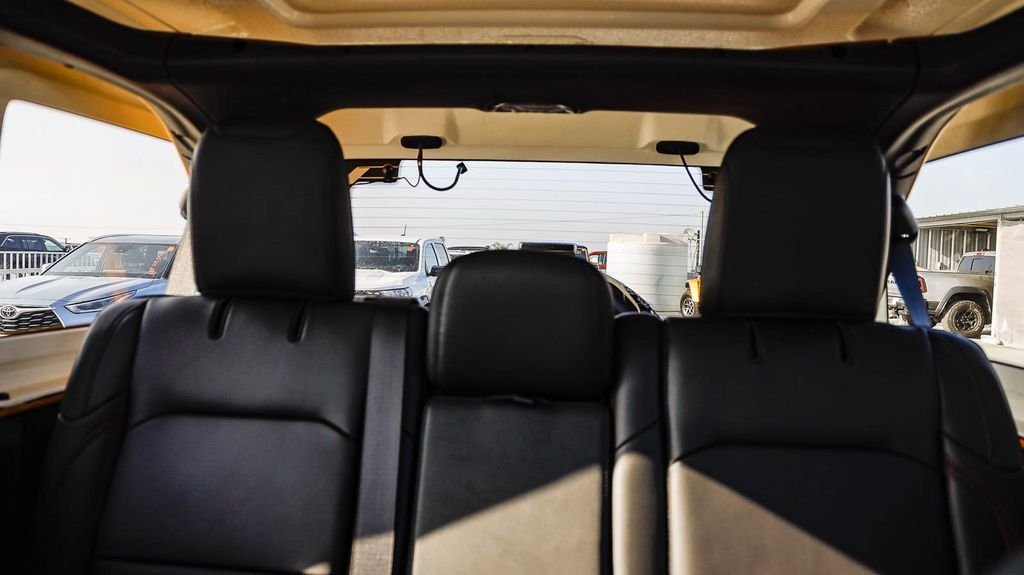 New 2026 Goldilocks Jeep Rubicon image 27