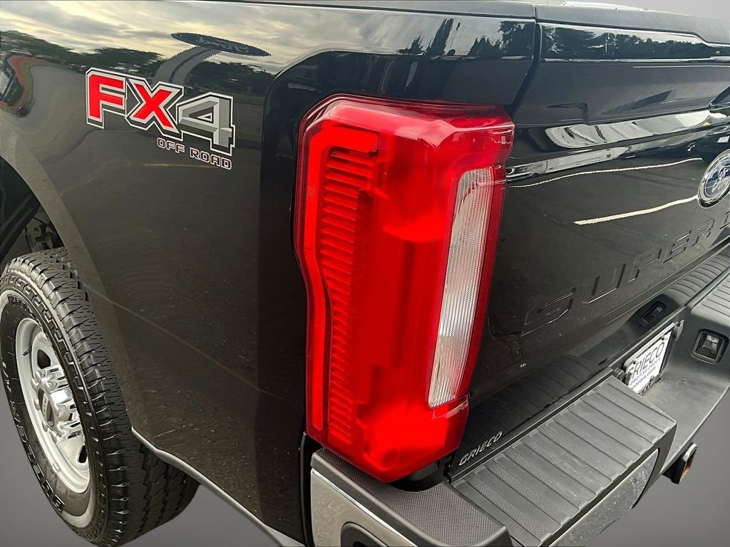 Used 2025 Black Ford XL image 20