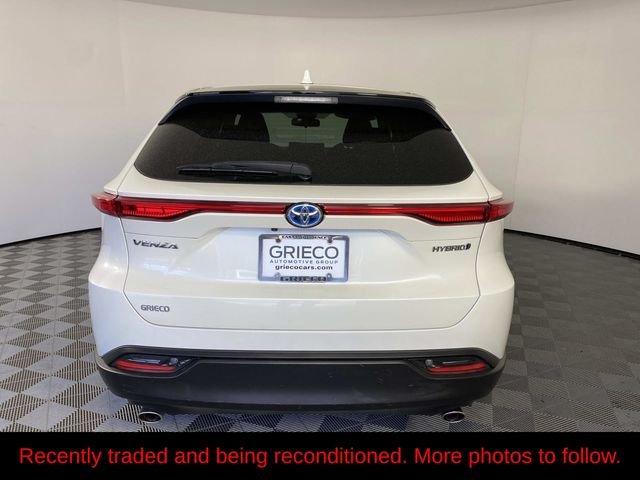 Used 2021 White Toyota LE image 6
