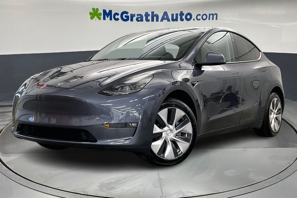 Used 2023 Tesla Model Y Long Range with VIN 7SAYGDEE7PF841290 for sale in Iowa City, IA