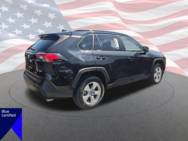 Used 2020 Black Toyota XLE image 3
