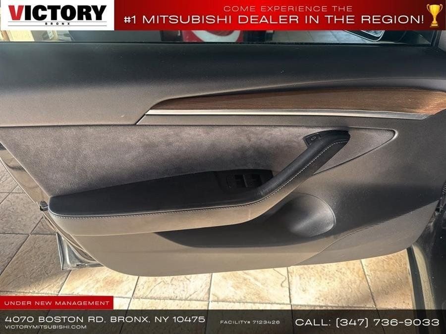 Used 2021 Black Tesla Standard Range Plus image 27