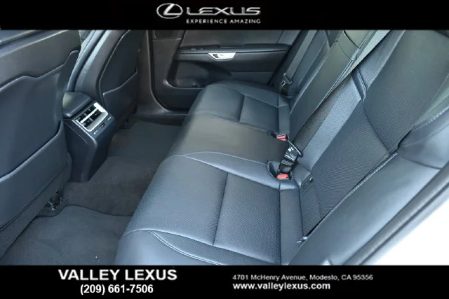 New 2026 Ultra White Lexus ES 500e PREMIUM AWD image 17