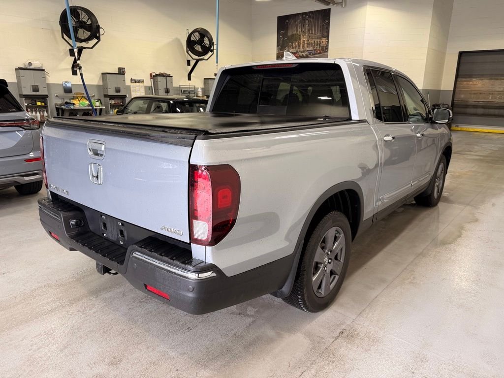 Used 2020 Silver Honda  image 6