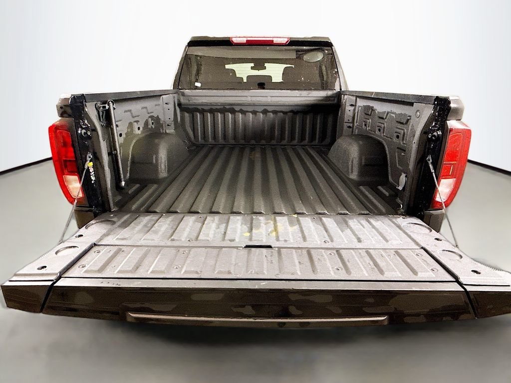 Used 2024 Onyx Black GMC Elevation image 24