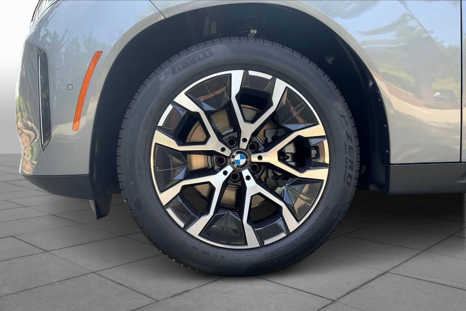 Used 2026 Skyscraper Grey Metallic BMW 30 xDrive image 11