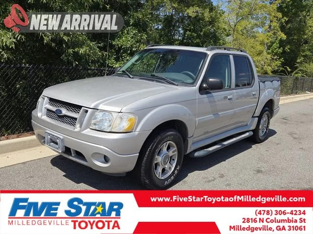 Used 2004 Silver Ford XLS image 1