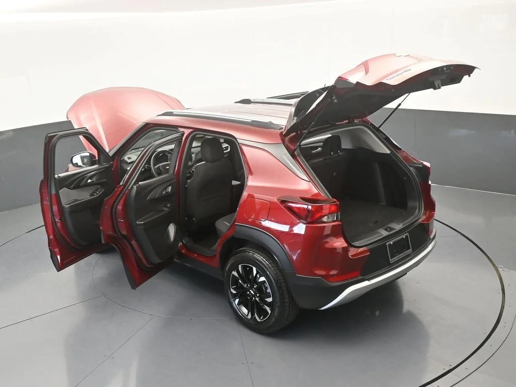 Used 2023 Crimson Metallic Chevrolet LT image 63