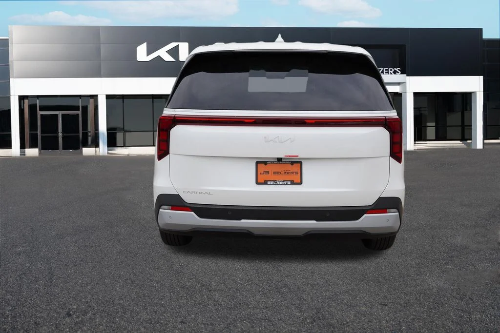 New 2027 Snow White Pearl Kia LXS image 4