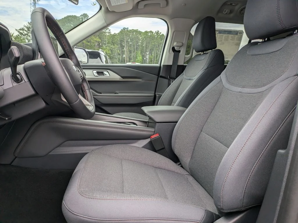 New 2026 Carbonized Gray Metallic Ford Active image 22