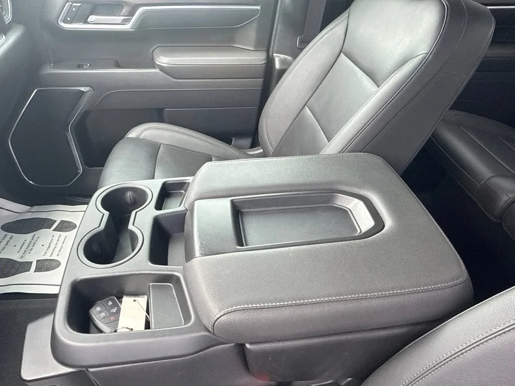 Used 2026 Summit White GMC SLT image 16