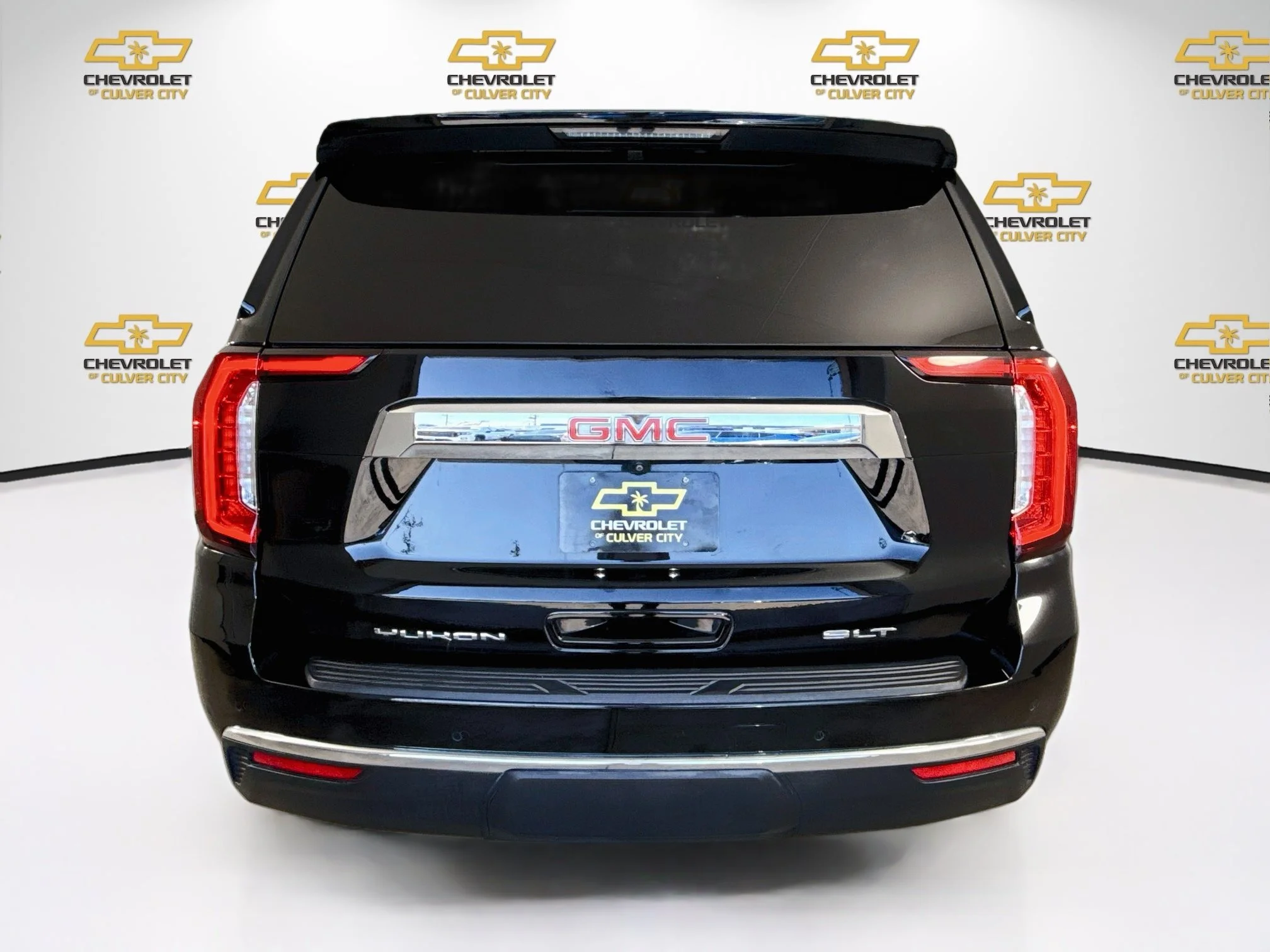 Used 2023 ONYX BLACK GMC SLT image 7