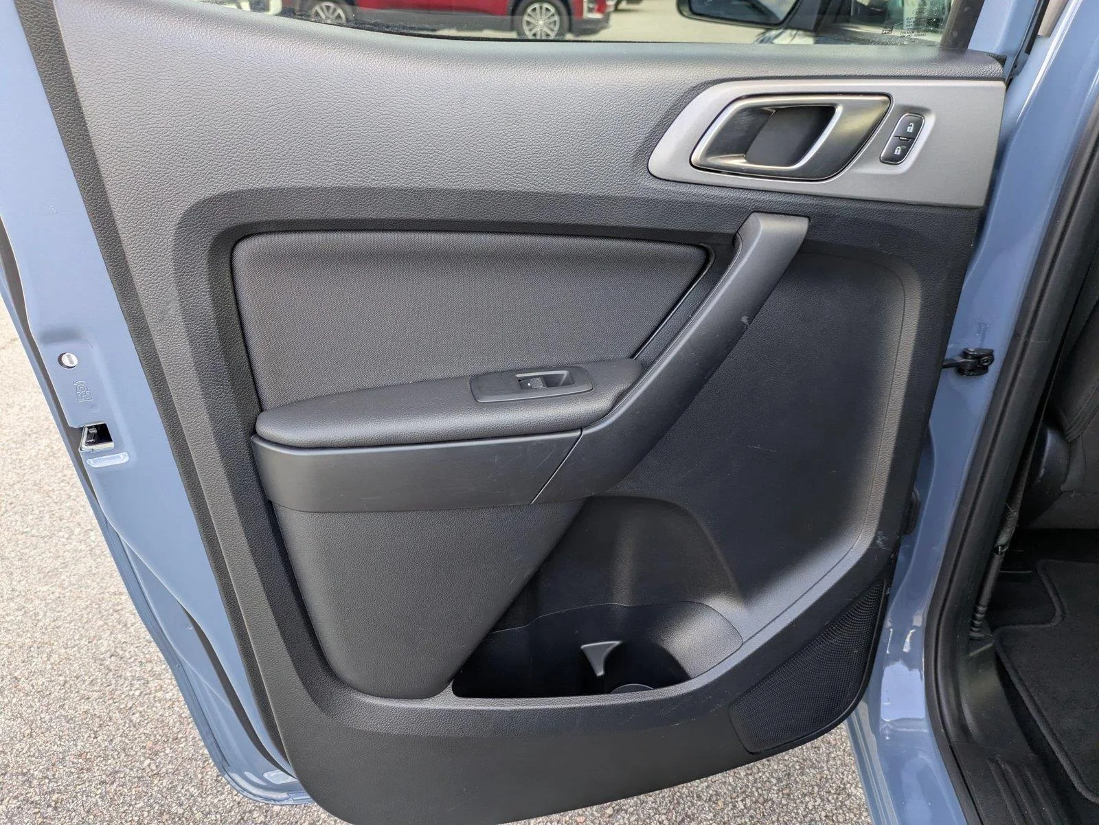 Used 2023 Azure Gray Metallic Tri-Coat Ford XLT image 24