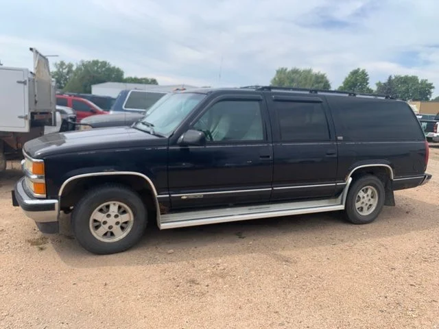 1994 Chevrolet Suburban's photo