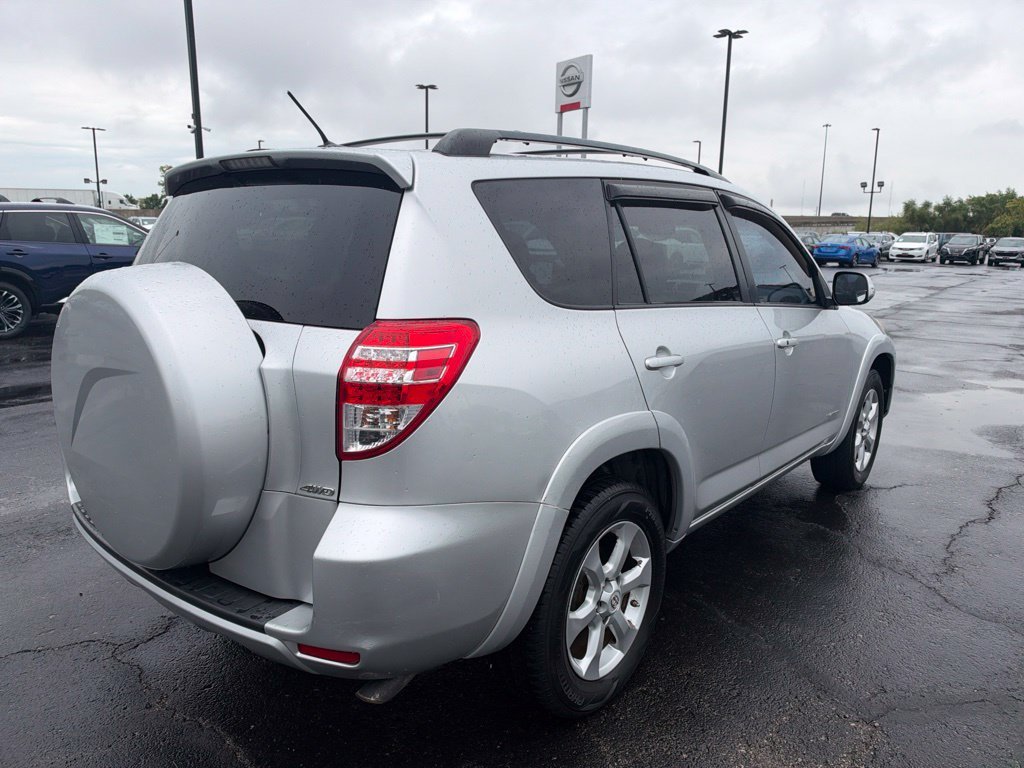 Used 2009 Silver Toyota Limited image 3